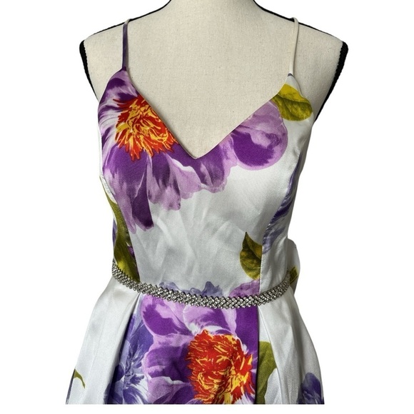 NWT B. DARLIN FULL LENGTH FLORAL FORMAL SPAGHETTI STRAP GOWN WOMENS/JR SZ: 3/4 - Picture 4 of 15